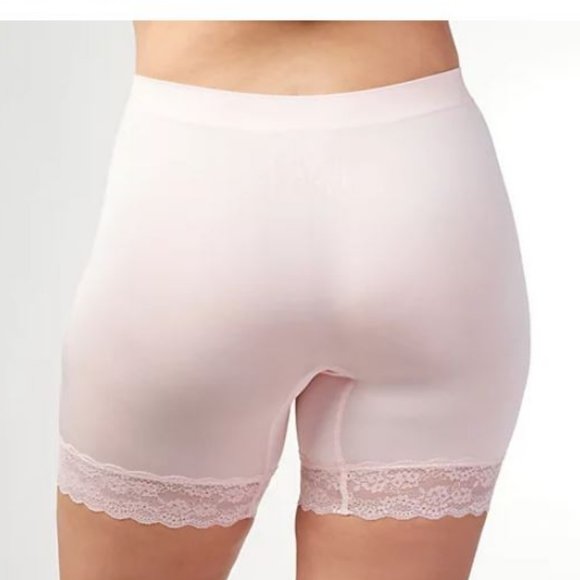 Breezies S/4 Seamless Smoothing Mid-Thigh Shorts - Picture 2 of 4